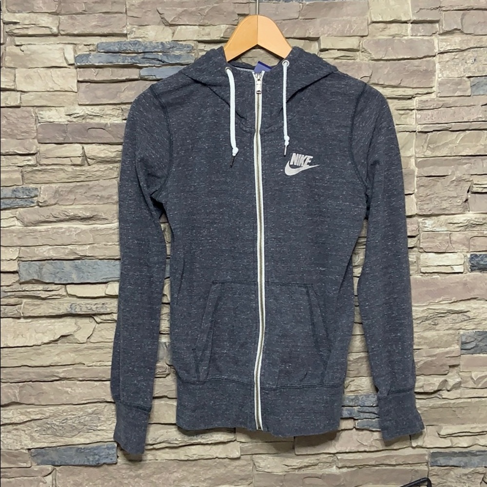 Nike • zip up